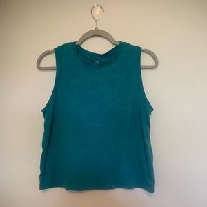 Fabletics Demi Lovato teal camouflage exercise style crop top size medium